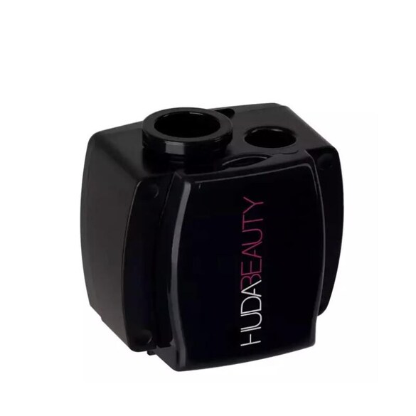Stay Sharp Universal Pencil Sharpener, HUDA BEAUTY