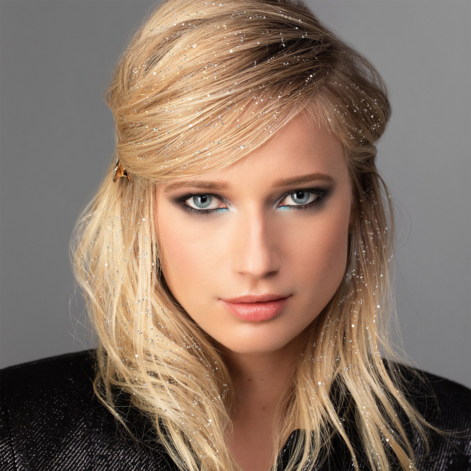 House Party Electro à paillettes pour cheveux et corps IGK ≡