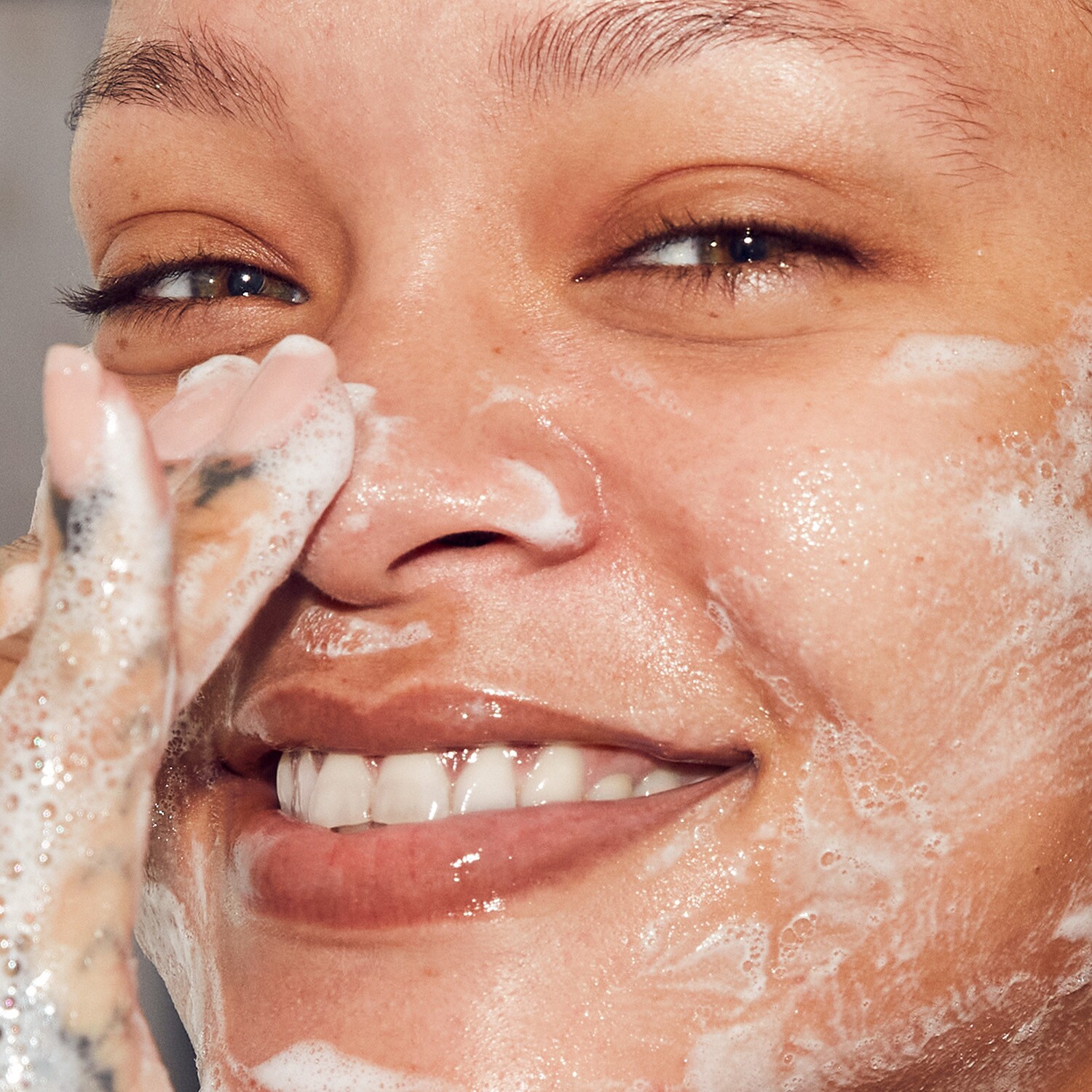 TOTAL CLEANS'R MAKEUP REMOVING CLEANSER WITH BARBADOS CHERRY Fenty Skin