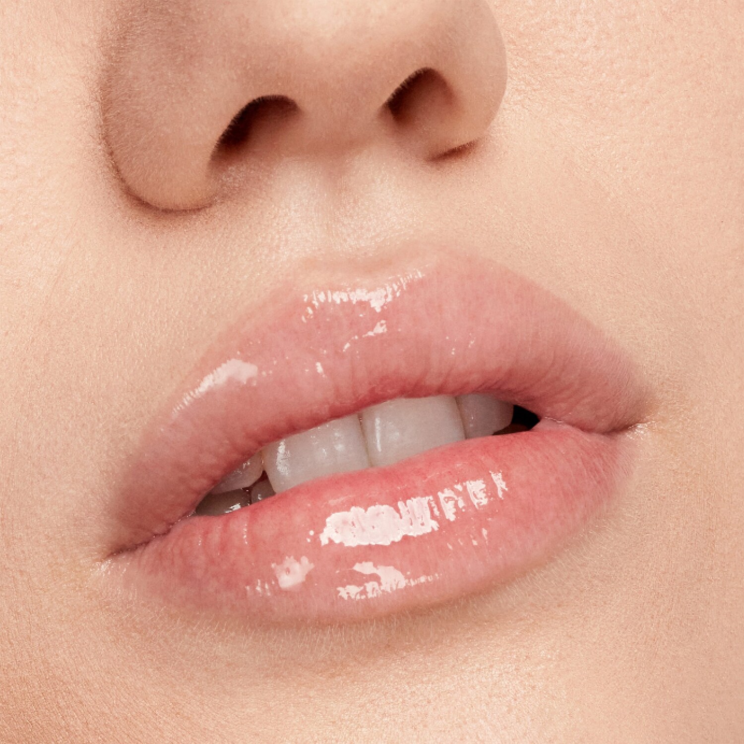 Utmost Importance Plumping Lip Gloss 10ml Rem Beauty ≡ SEPHORA